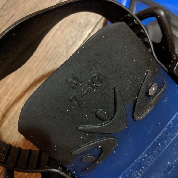 US Divers Shredder Surf Nature's Wing Diving Flippers - Picture 2 of 8